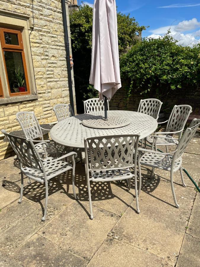 Cotswolds Luxury House In Central Bourton Large Sleeps 2-11. Pet Friendly. Exterior foto