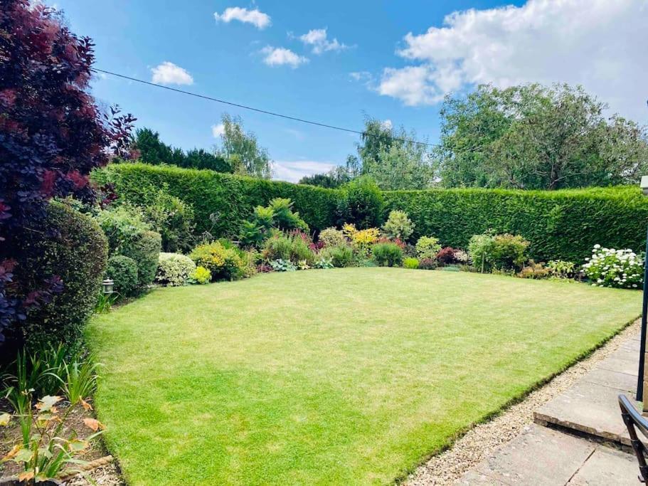 Cotswolds Luxury House In Central Bourton Large Sleeps 2-11. Pet Friendly. Exterior foto